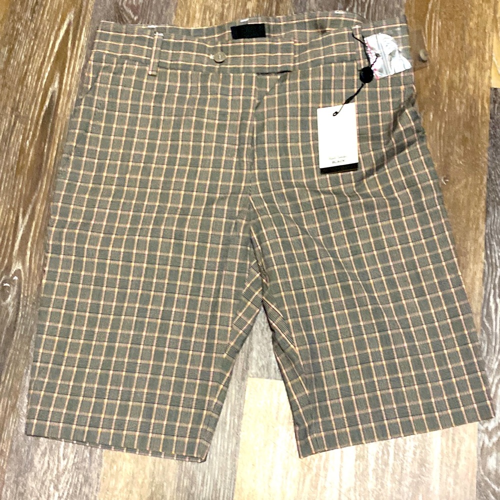 Paul Smith Black Label-Bermuda Plaid Short size 4 (42 Italian) NWT